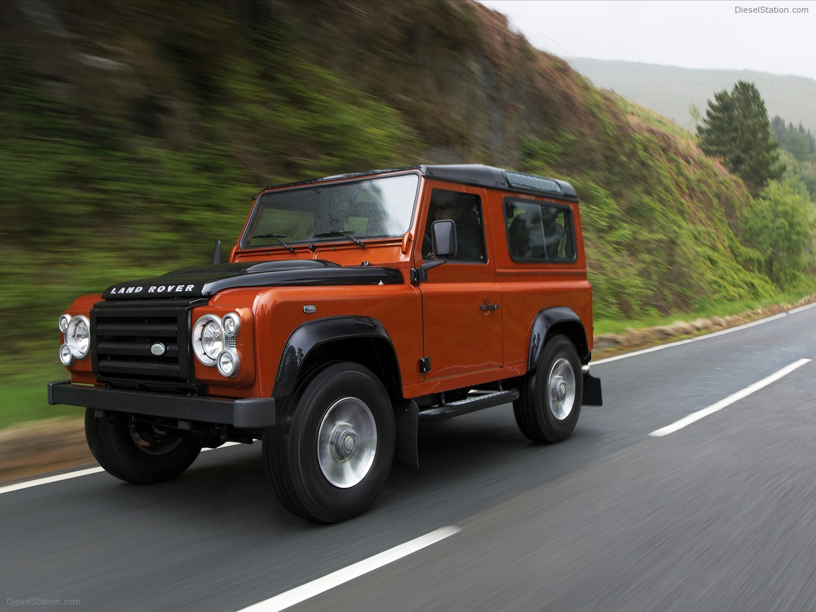 Land Rover Defender 'Fire & Ice' Editions Land Rover Defender 'Fire & Ice' Editions